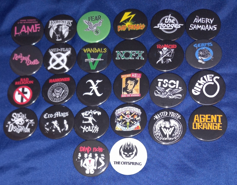 Collectible Vintage Brooches - Vintage US Punk Rock Band Pinback