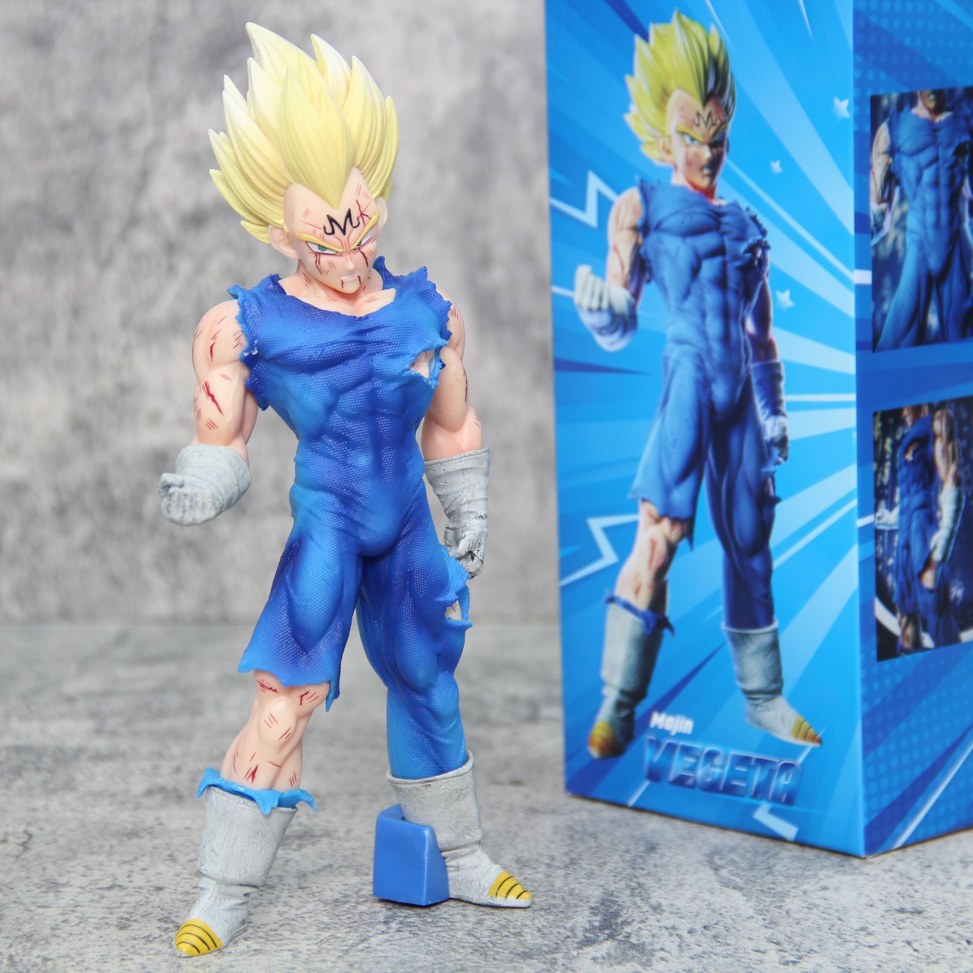 Vintage Collectible Figurines - Dragon Ball Z Super Saiyan Prince
