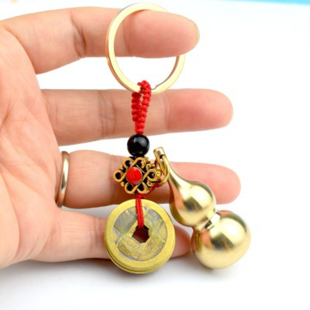 Vintage Brass Money Bag Keycha - огляд і ціна Vintage Collectible Coins