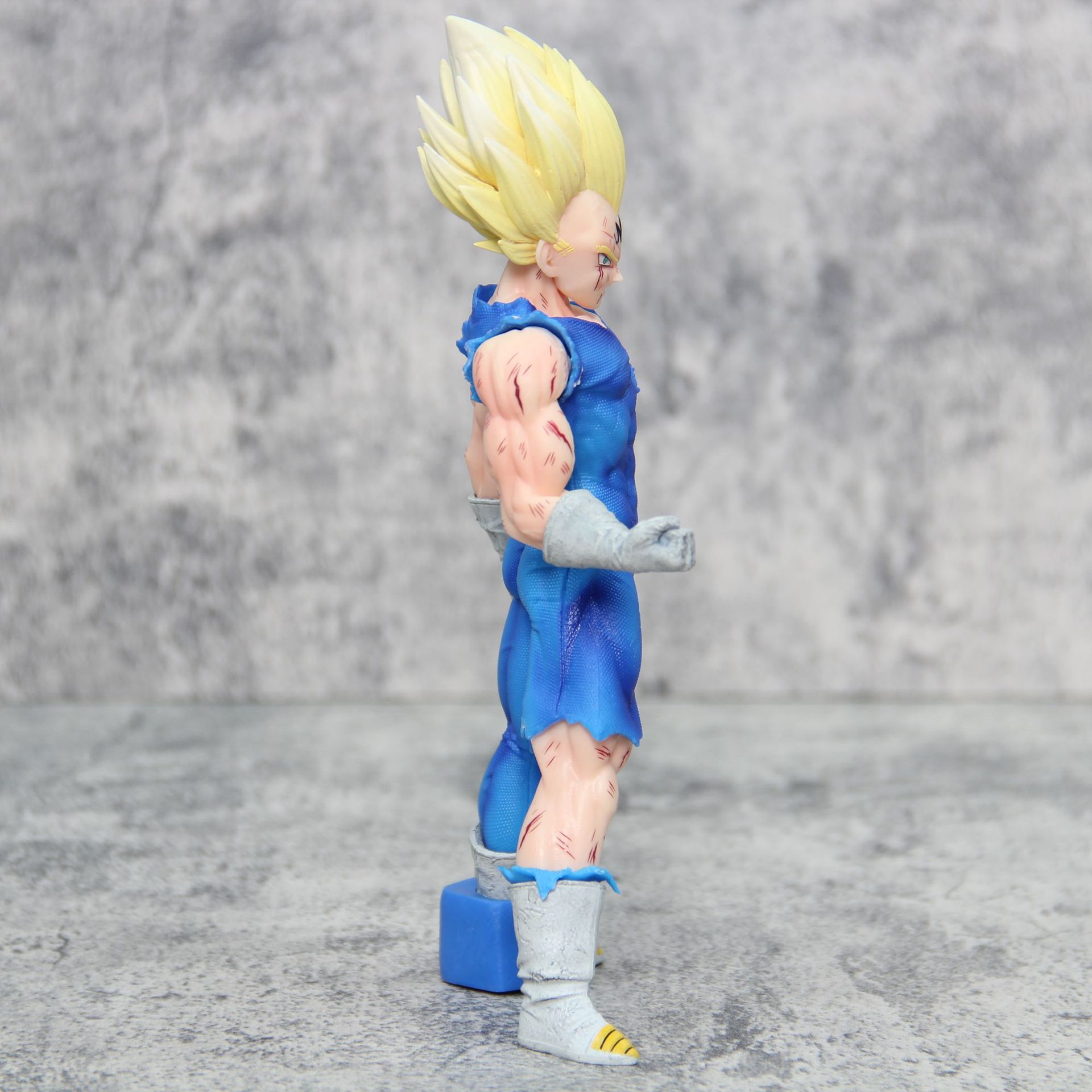 Dragon Ball Z Super Saiyan Pri - огляд і ціна Vintage Collectible Figurines