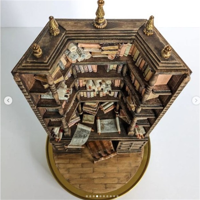 Miniature Bookcase Bookshelf D - огляд і ціна Vintage And Collectible Books