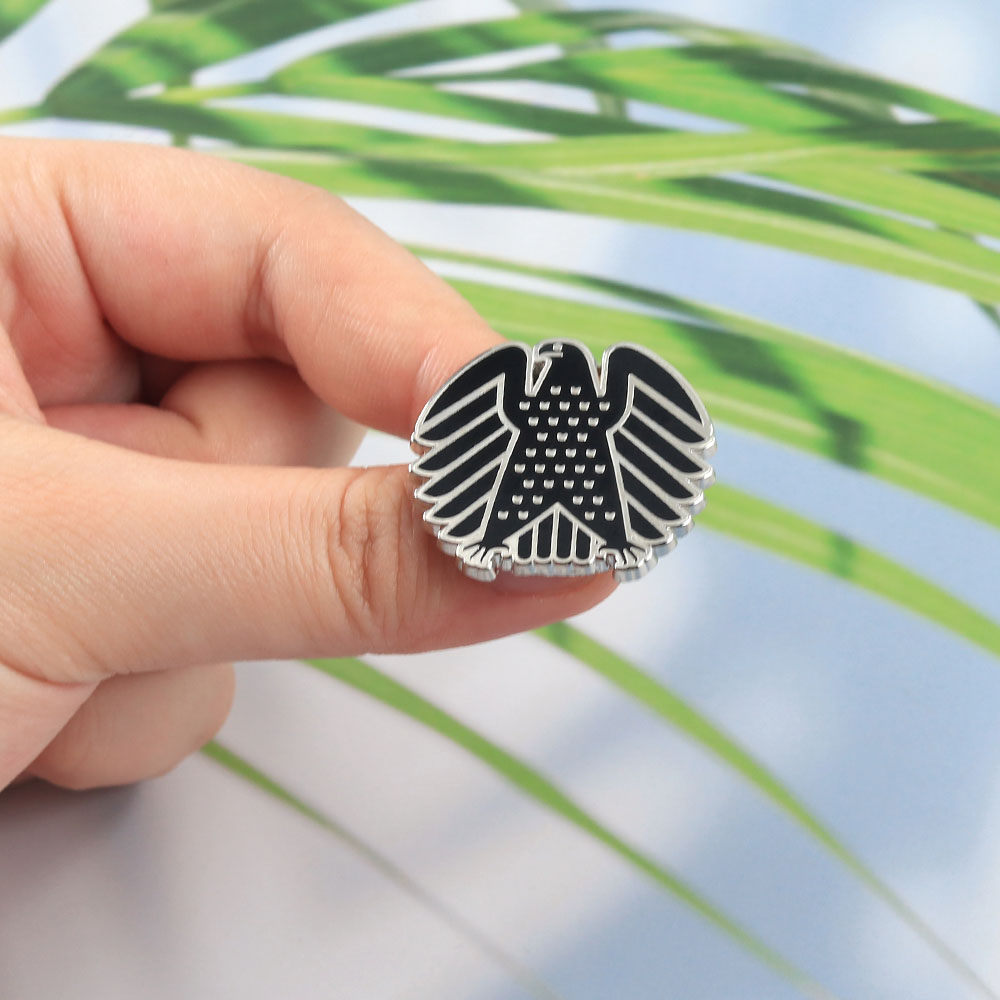 German Federal Black Hawk Broo - огляд і ціна Collectible Vintage Brooches