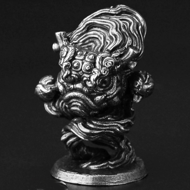White Copper Chinese Lion Warg - огляд і ціна Vintage Collectible Christmas Ornaments