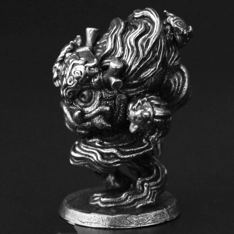 White Copper Chinese Lion Warg - огляд і ціна Vintage Collectible Christmas Ornaments