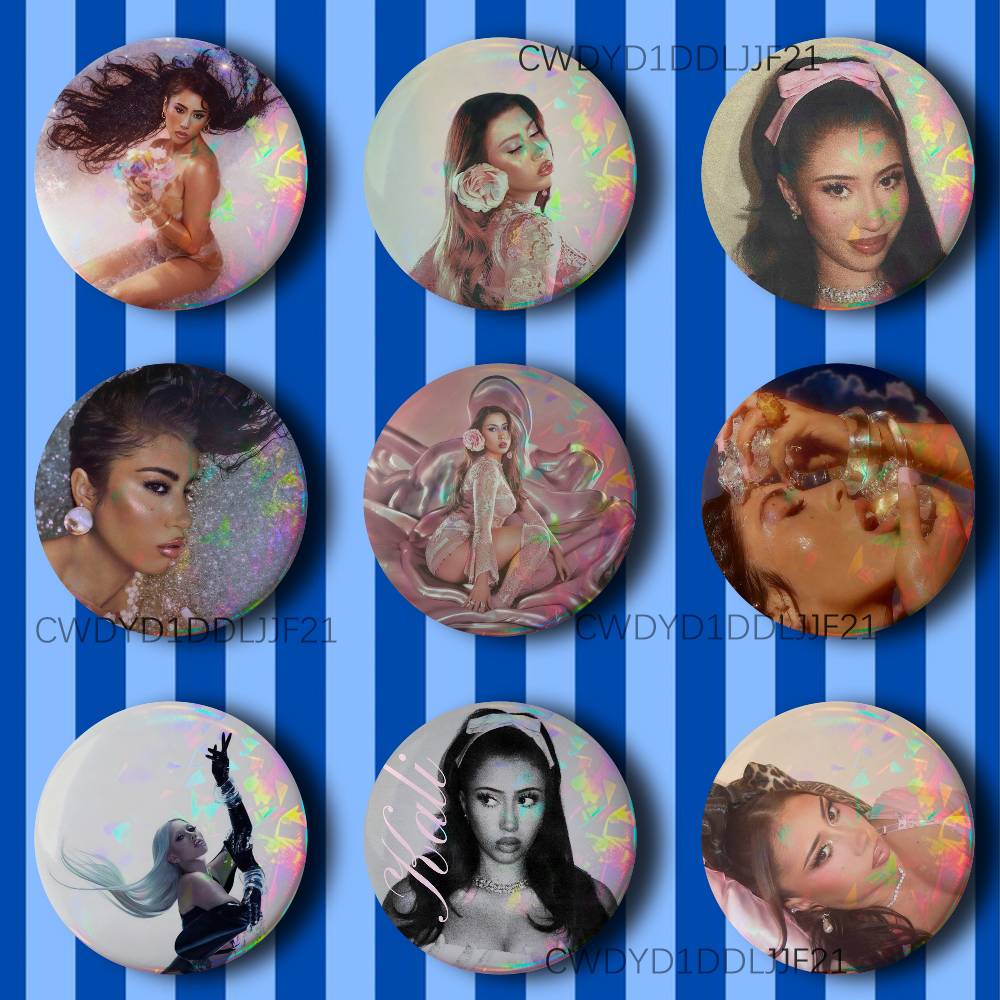 K-Kali U-Uchis Sincerely  Vint - огляд і ціна Collectible Vintage Brooches